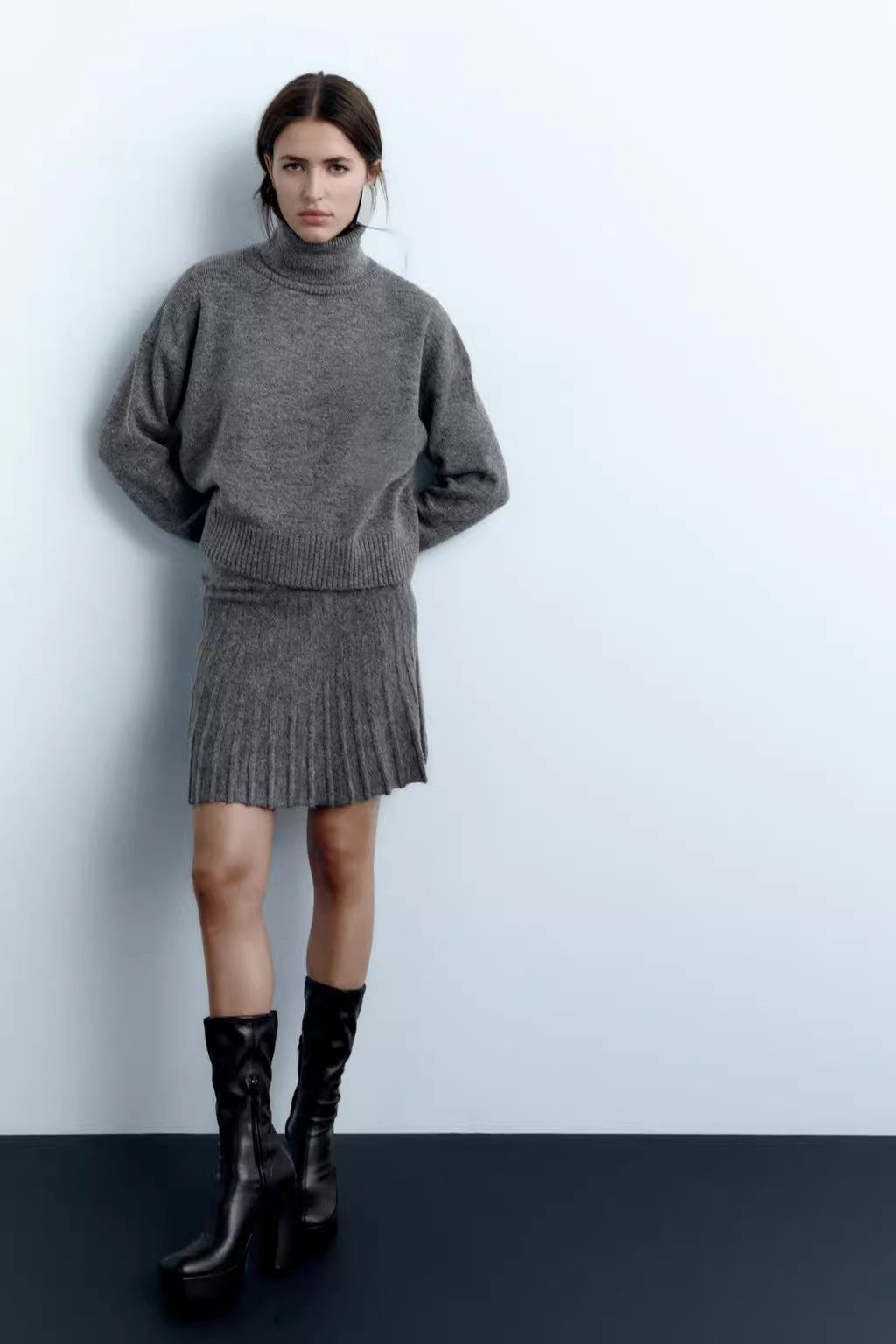 Winter Style Set: Turtleneck Sweater & Pleated Mini Skirt