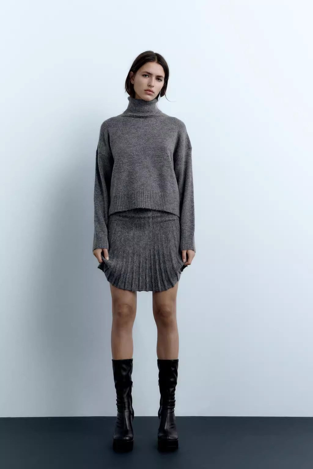 Winter Style Set: Turtleneck Sweater & Pleated Mini Skirt
