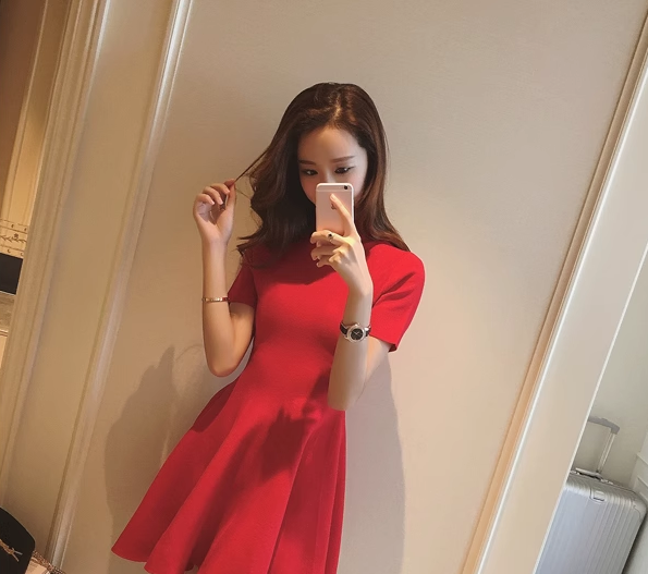 Pin-up puff skirt