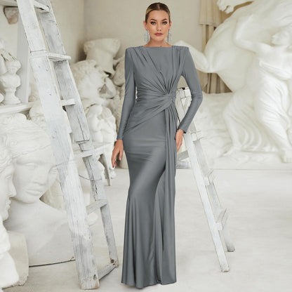 Long-sleeved dress