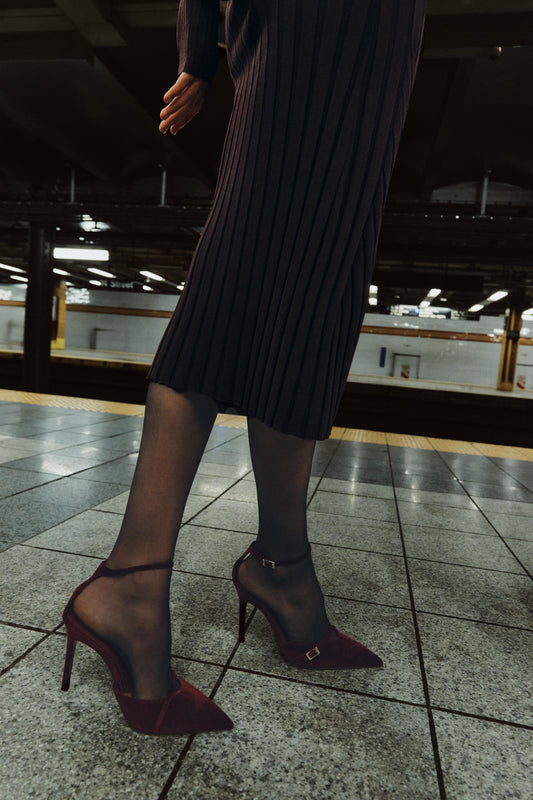 Crimson pointed high heels